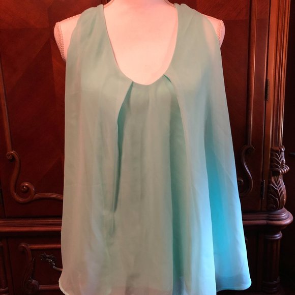 K. Jordan Tops - Pretty "K. Jordan" Aqua Colored Top
